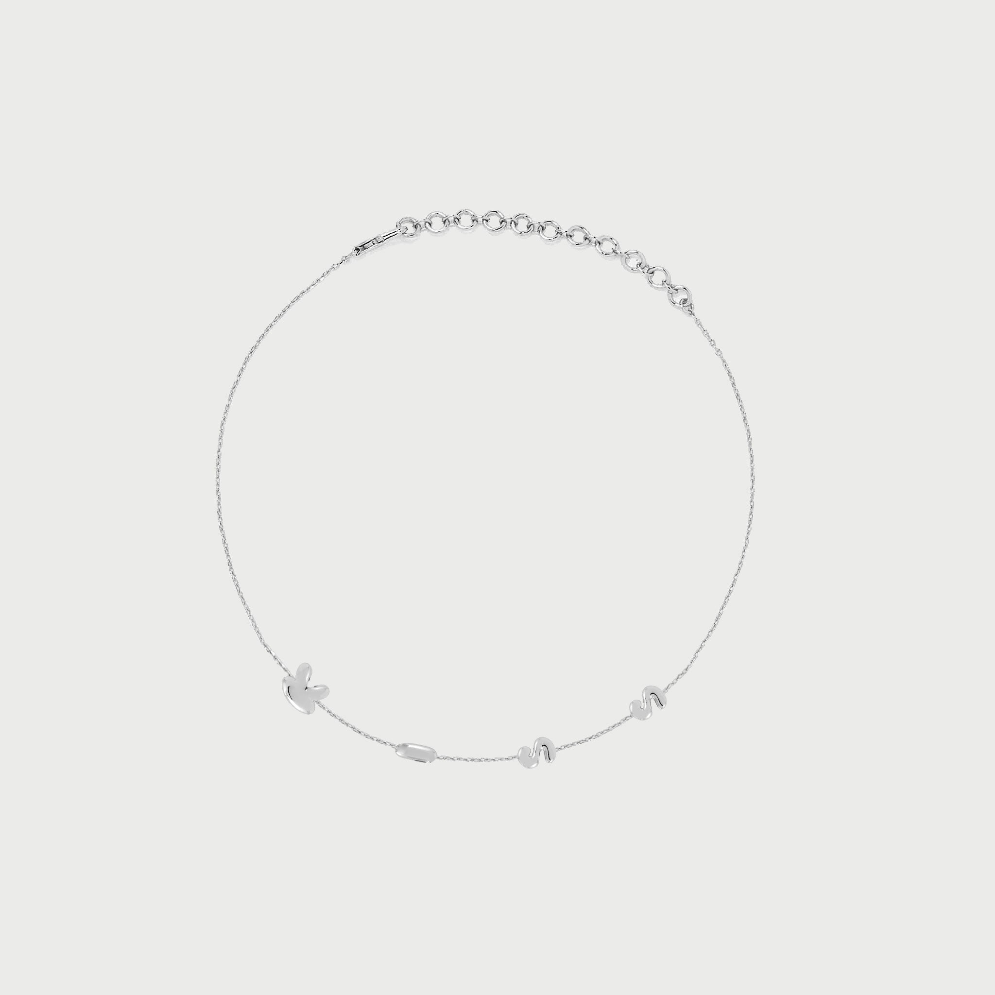 Kiss Short Chain Necklace in Silver